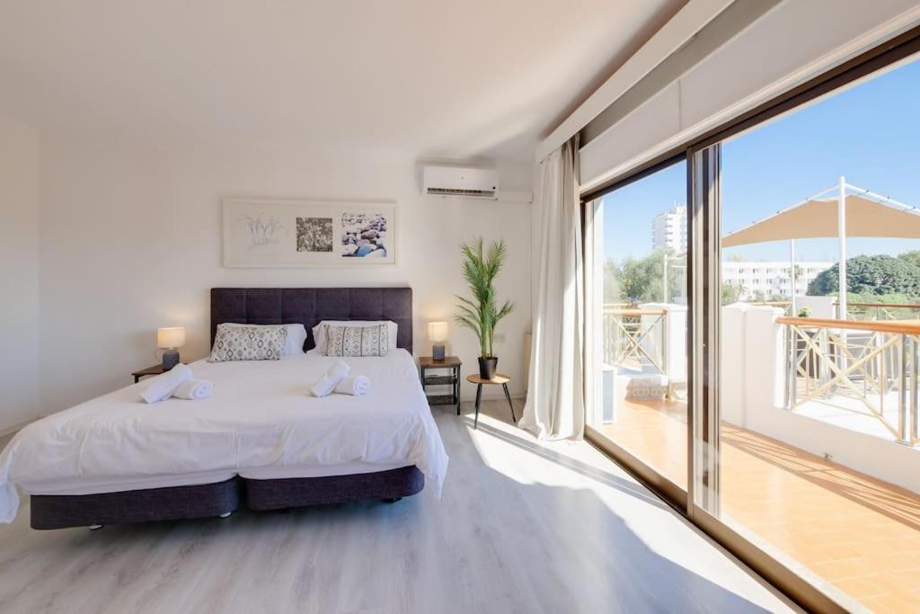 Moderne Villa, Pool+Meerblick,Schnelles Wifi,Klima Калас-де-Майорка Экстерьер фото