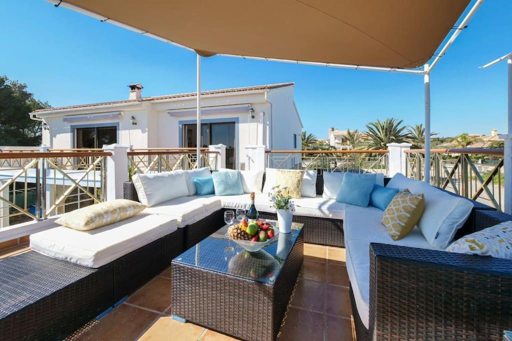 Moderne Villa, Pool+Meerblick,Schnelles Wifi,Klima Калас-де-Майорка Экстерьер фото